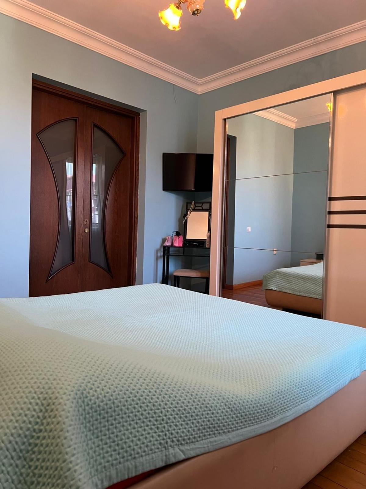 Apartment Rustaveli 57 Μπατούμι Εξωτερικό φωτογραφία